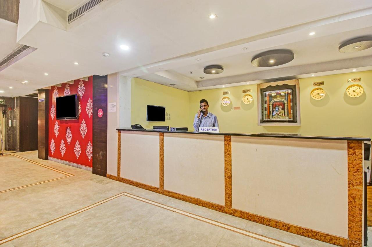 Hôtel Oyo Townhouse 707 Grand Krishna à Haïdarabad Extérieur photo